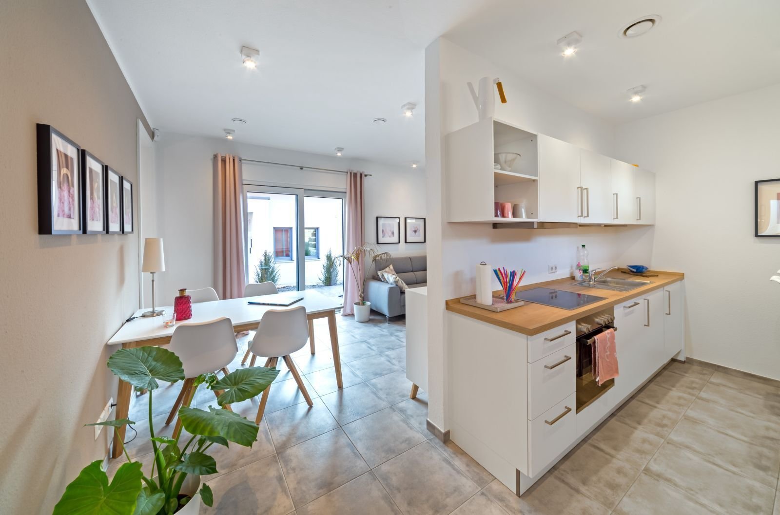 Ansicht Küche/Esszimmer Einliegerwohnung Ansicht Küche/Esszimmer Einliegerwohnung