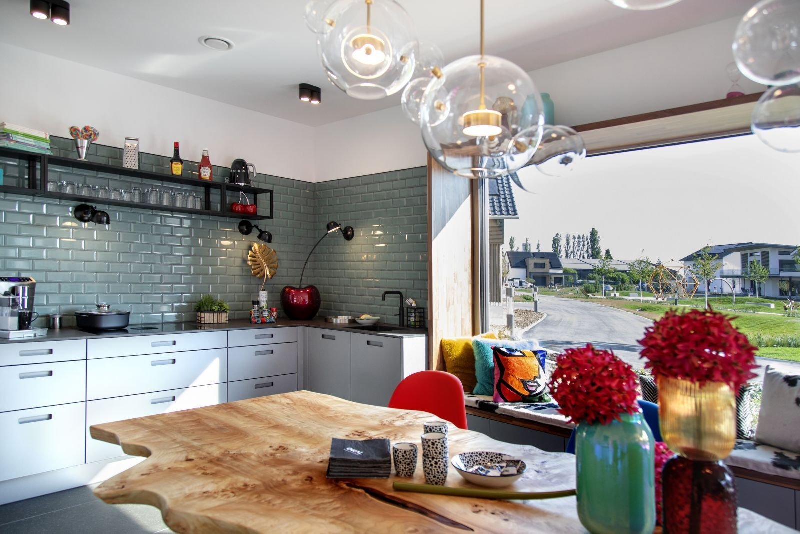 Ansicht Küche/Esszimmer Ansicht Küche/Esszimmer
