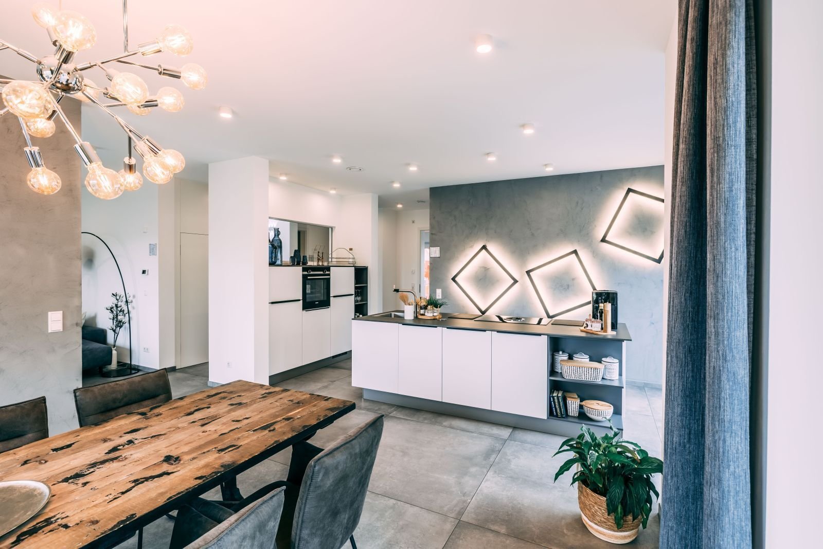 Ansicht Küche/Esszimmer Ansicht Küche/Esszimmer